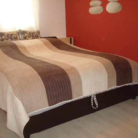 Honey Wellness Apartman Siofok Ngoại thất bức ảnh