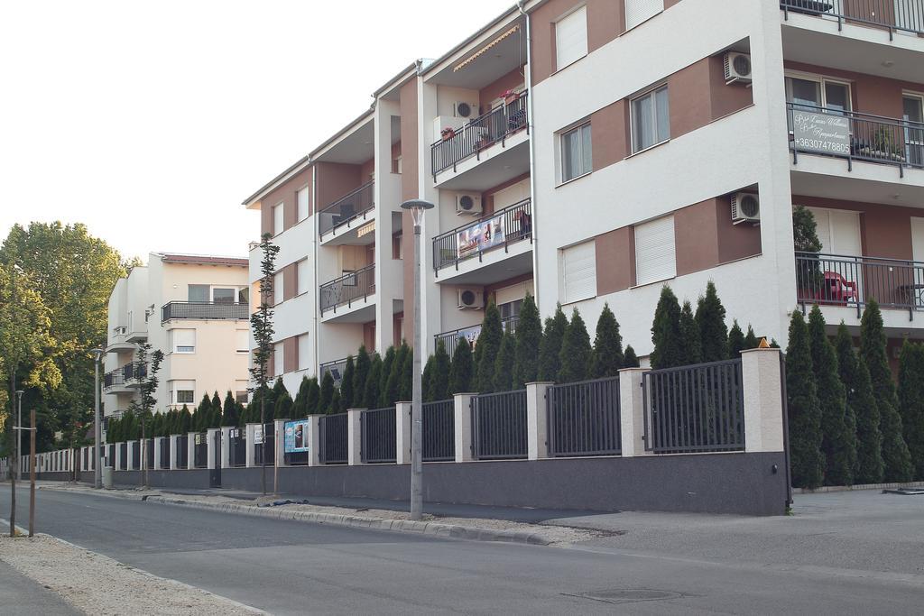 Honey Wellness Apartman Siofok Ngoại thất bức ảnh